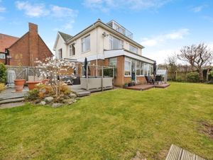 Photo 15- click for photo gallery